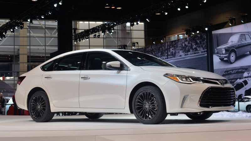 2016 Toyota Avalon gets revised equipment, sportier styling